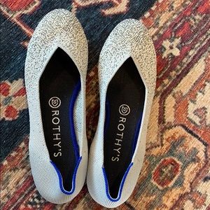 100% recycled plastic water bottles Rothy’s flats